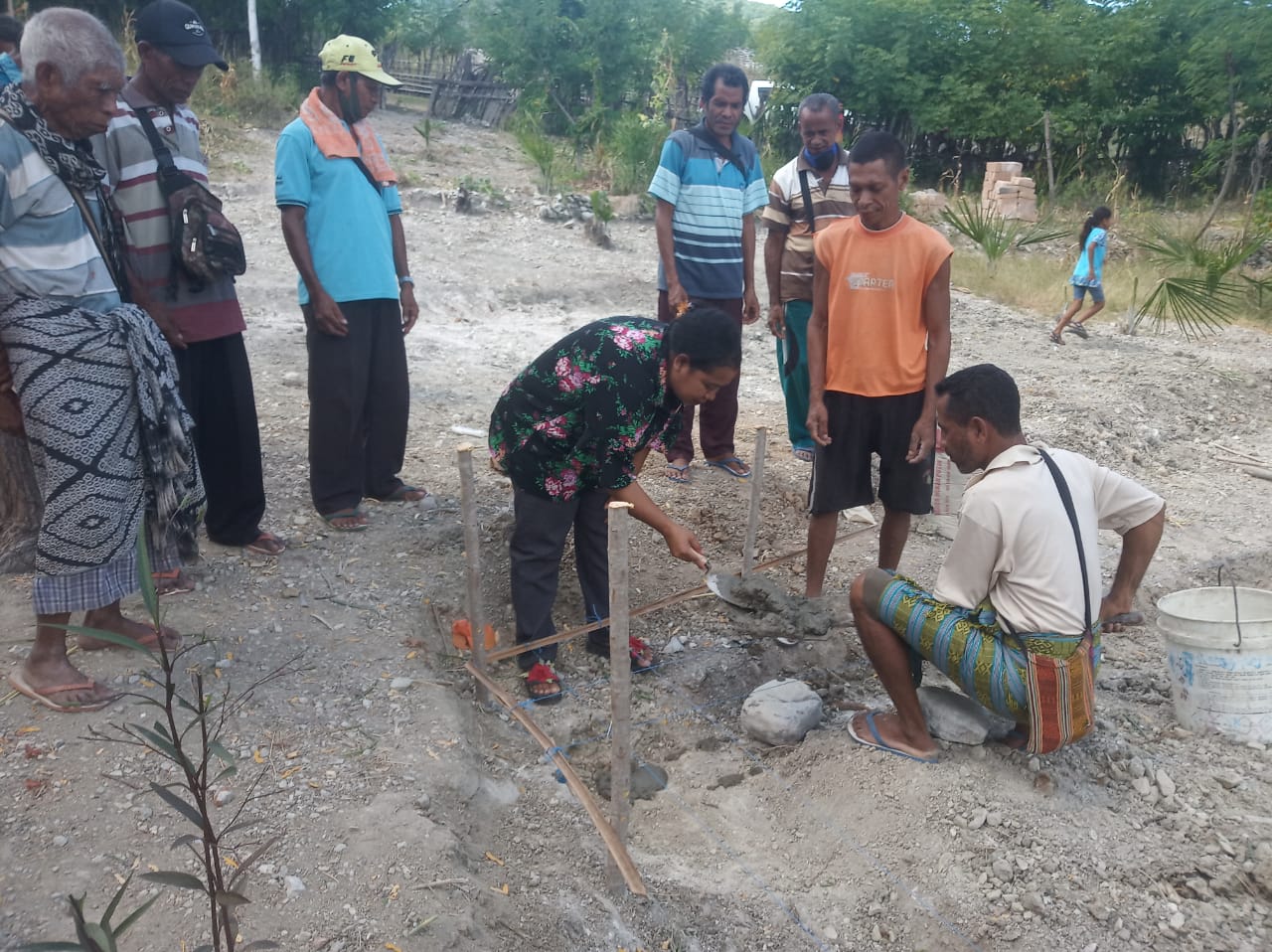 Dana Desa di Desa Noemuke Digunakan Untuk  Buat 8 Unit Rumah Layak Huni Bagi Warganya