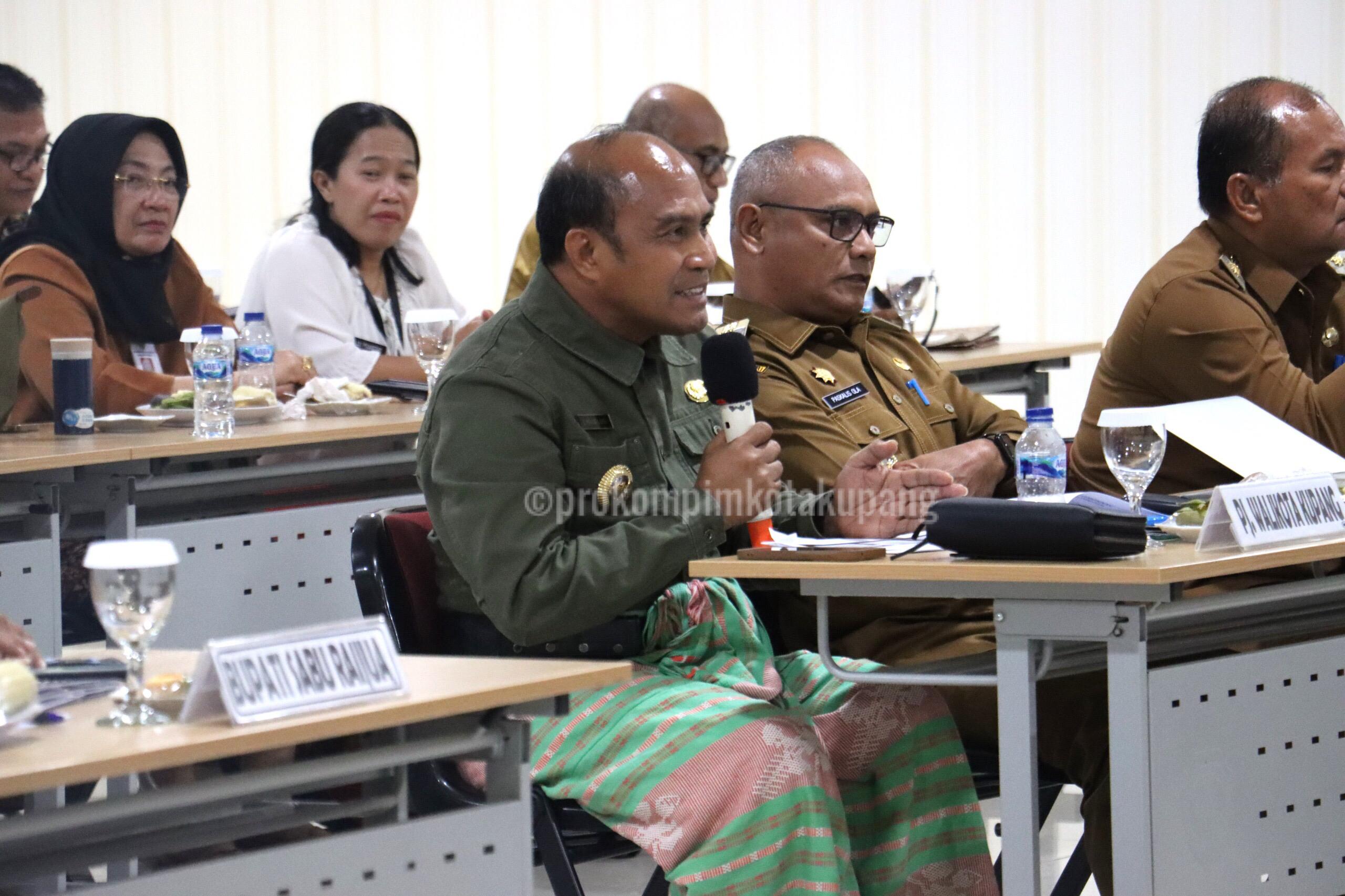 Pj. Wali Kota Kupang Hadiri Rapat Kerja Bersama PJ. Gubernur NTT, Ini Yang Dibahas