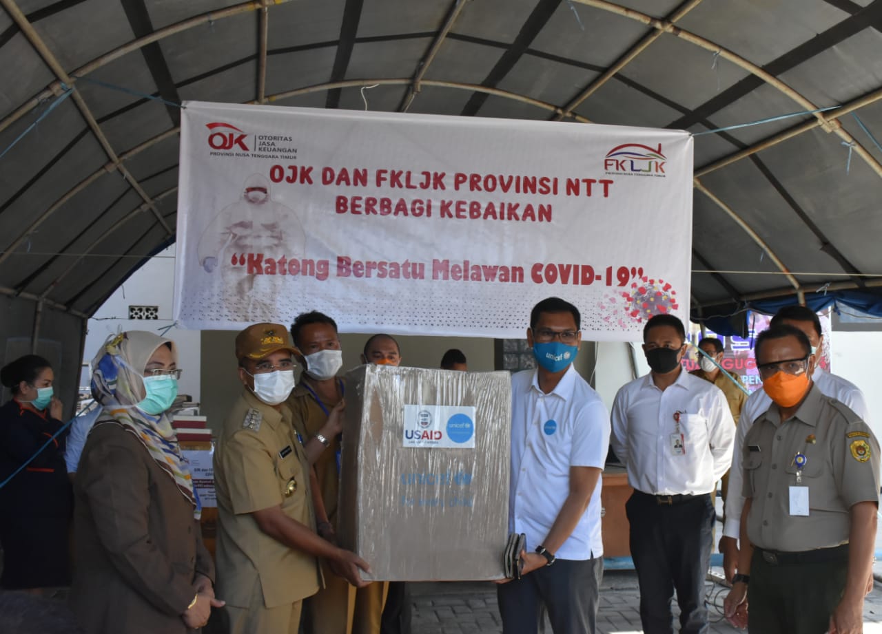 Pemkot Kupang Terima Bantuan dari OJK, FKLJK dan Unicef