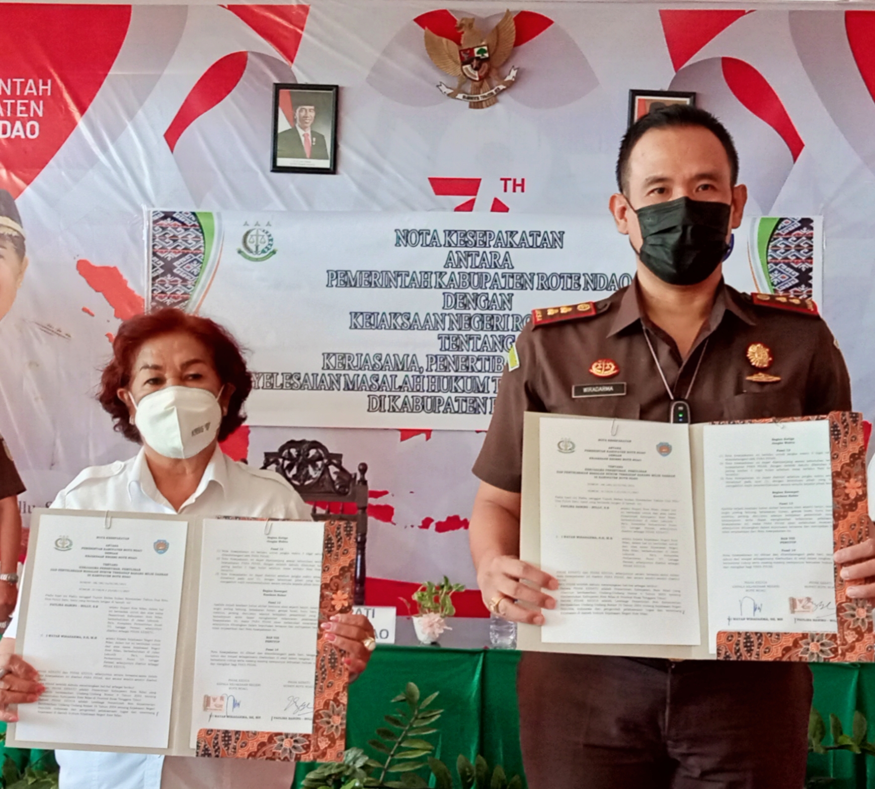 Bupati Rote Ndao Dan Kajari Rote Ndao Teken Nota Kesepakatan Terkait Penertiban Barang Daerah
