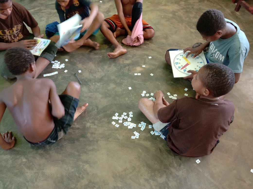 Guru Penggerak Daerah Terpencil di Papua Mendidik Dengan People's Of Power 