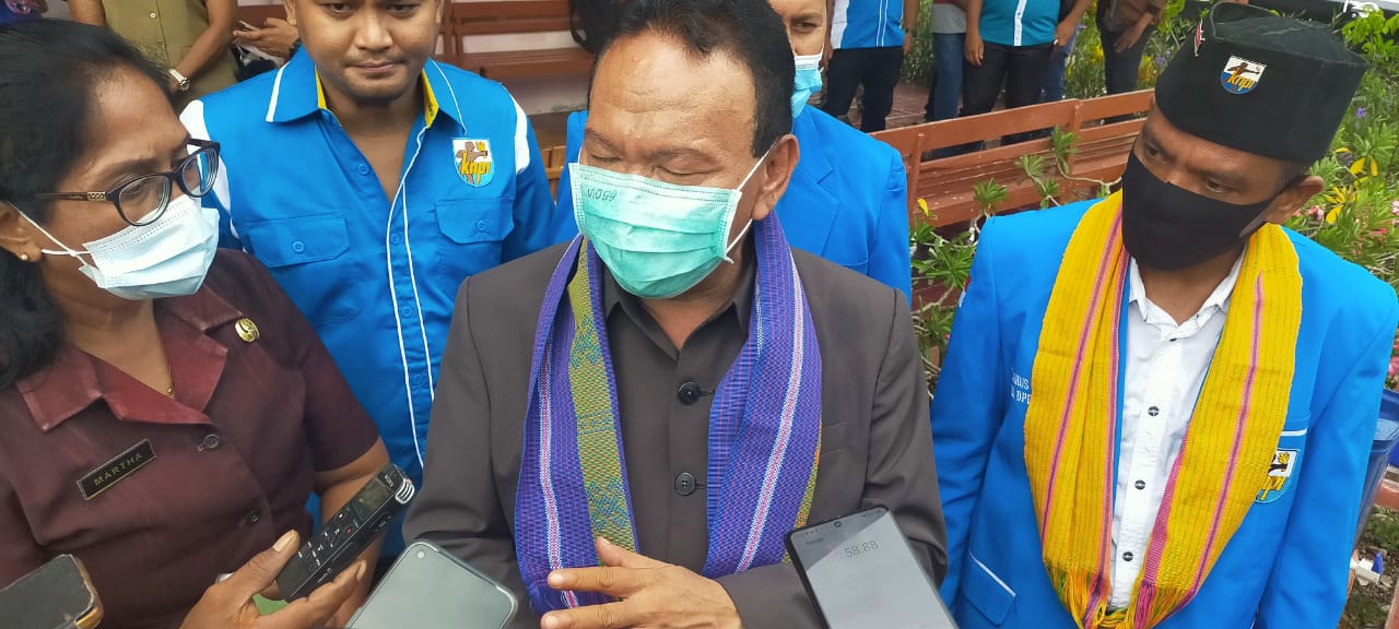 Bupati Kupang Akui : Perusahan yang Kerjakan Pembangunan GOR  Sudah di PHK