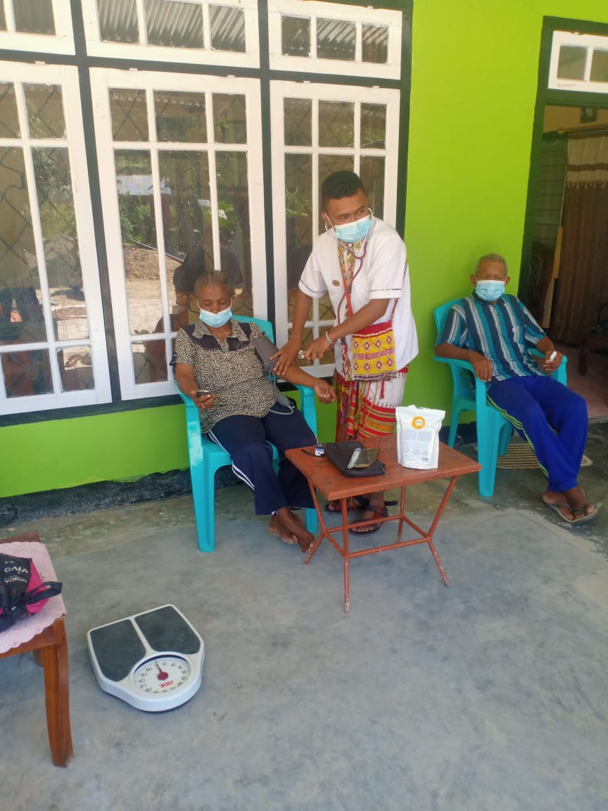 Posyandu Lansia Gagasan Ambu Anin, S.Kep.Ns, Bantu Pelayanan Kesehatan Gratis Bagi Lansia