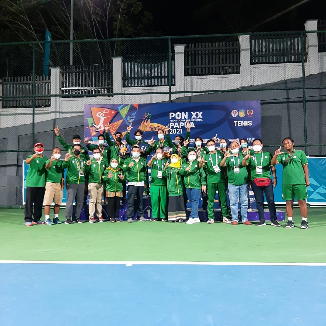 Jatim Sukses Sapu Bersih Emas Tenis PON XX Papua, Ketua DPD RI Beri Apresiasi 