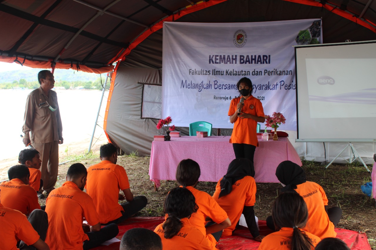 BEM FIKP UNIPA Laksanakan Kegiatan Kemah Bahari di Desa Reroroja