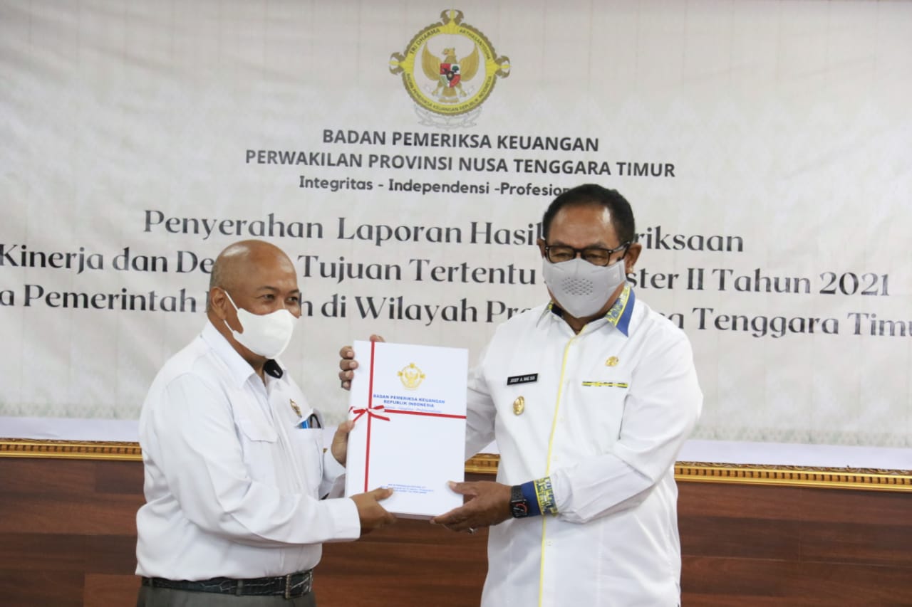 Penyerahan LHP BPK Perwakilan NTT Kepada Pemprov NTT