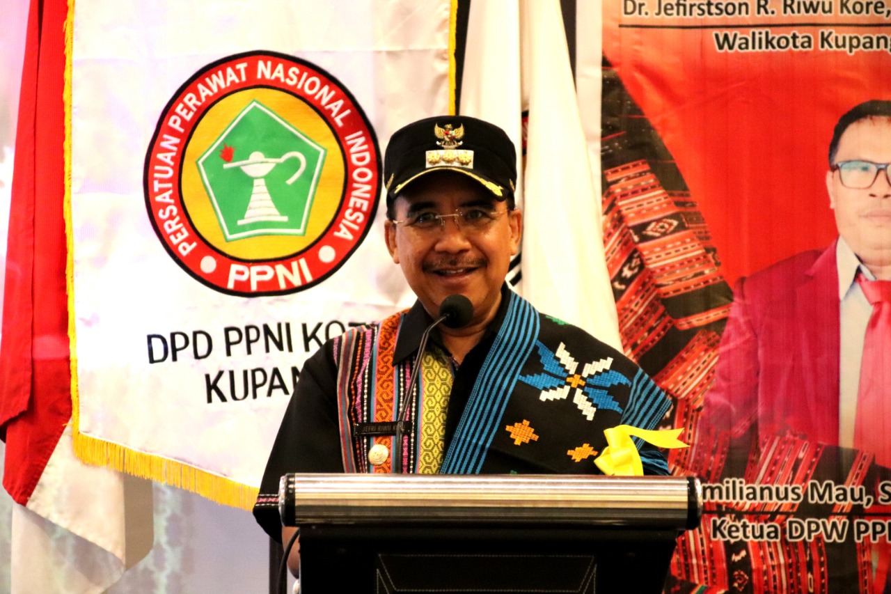 Membuka Musda III PPNI Kota Kupang, Jeriko Tegaskan Tidak Memotong Apapun Dari Kesejahteraan Nakes