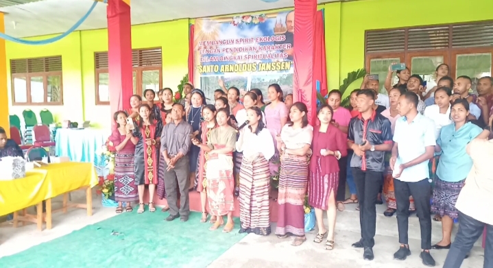 Civitas SMK Kusuma Atambua Rayakan HUT Sekolah Dan Purna Tugas Bagi Seorang Tendik