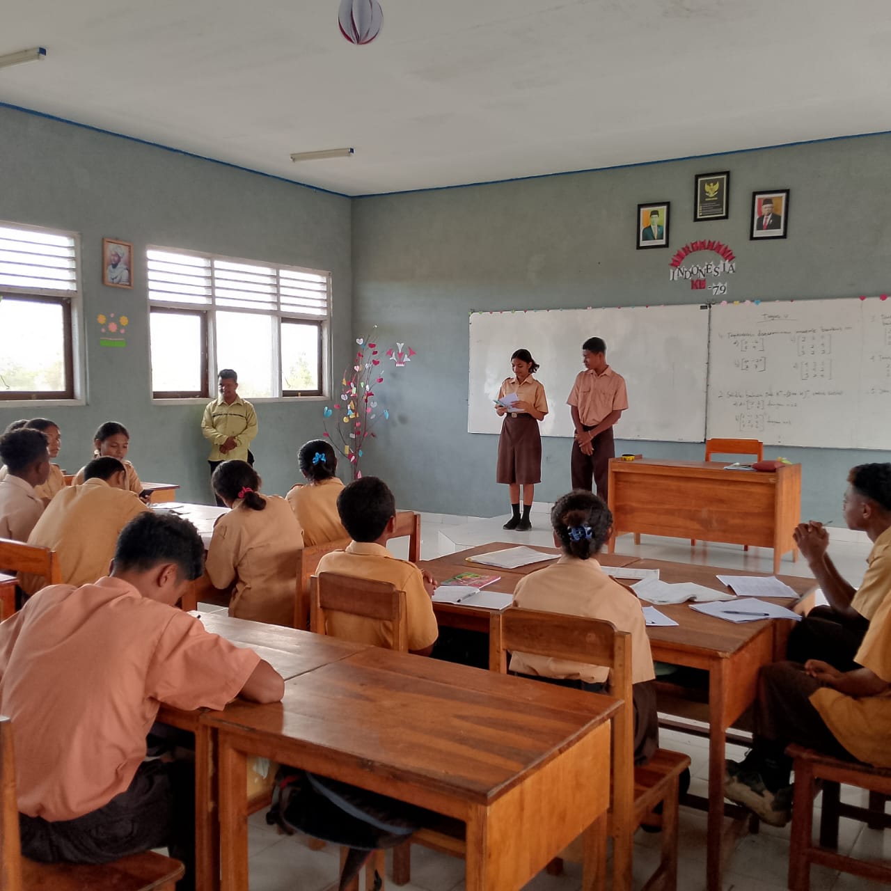 Calon Ketua Dan Wakil Ketua OSIS SMAN Laenmanen Periode 2024/2025 Gelar Kampanye Visi Misi