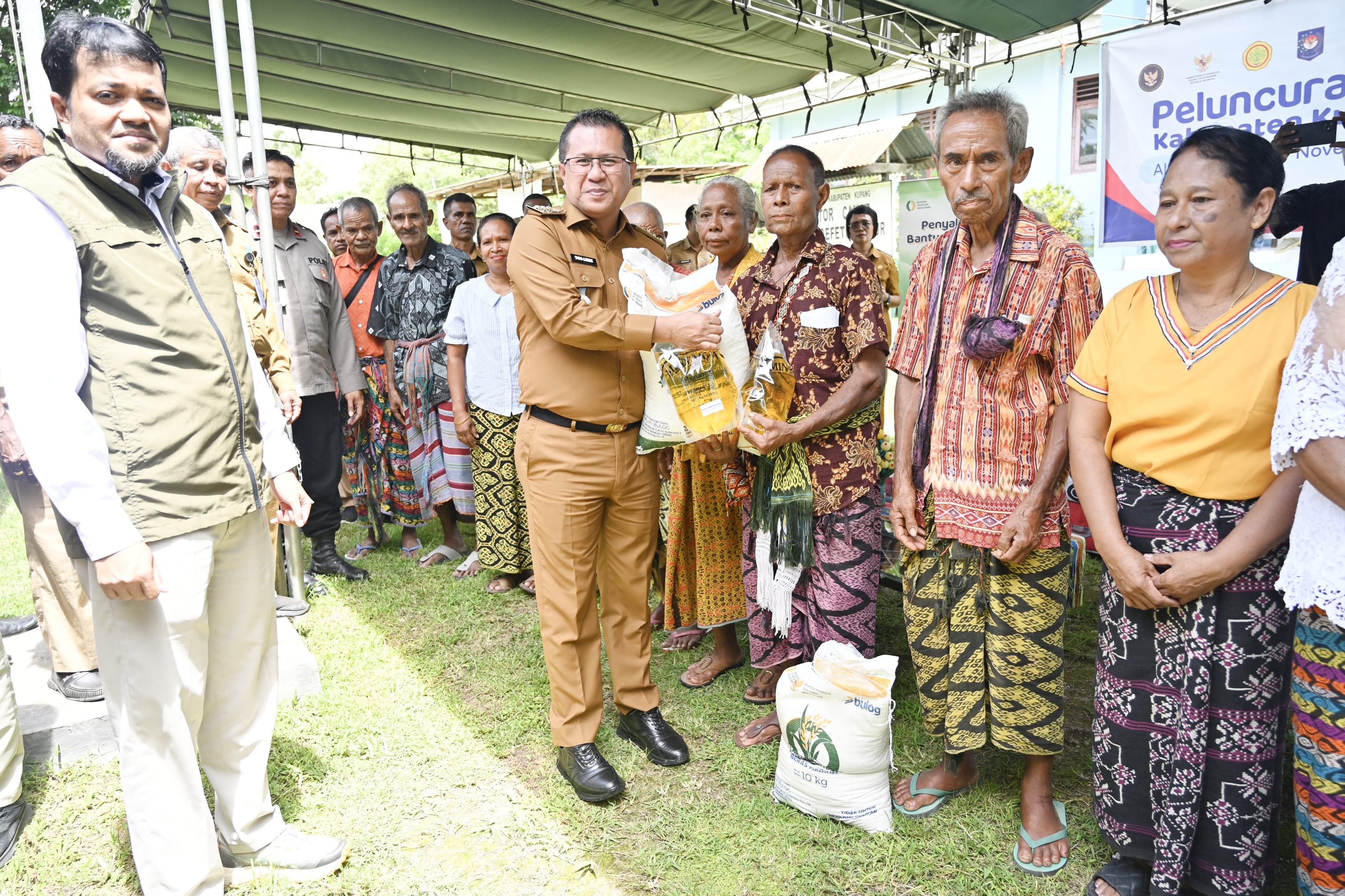 Pemkab Kupang Luncurkan Bantuan Pangan Periode Oktober–November 2025