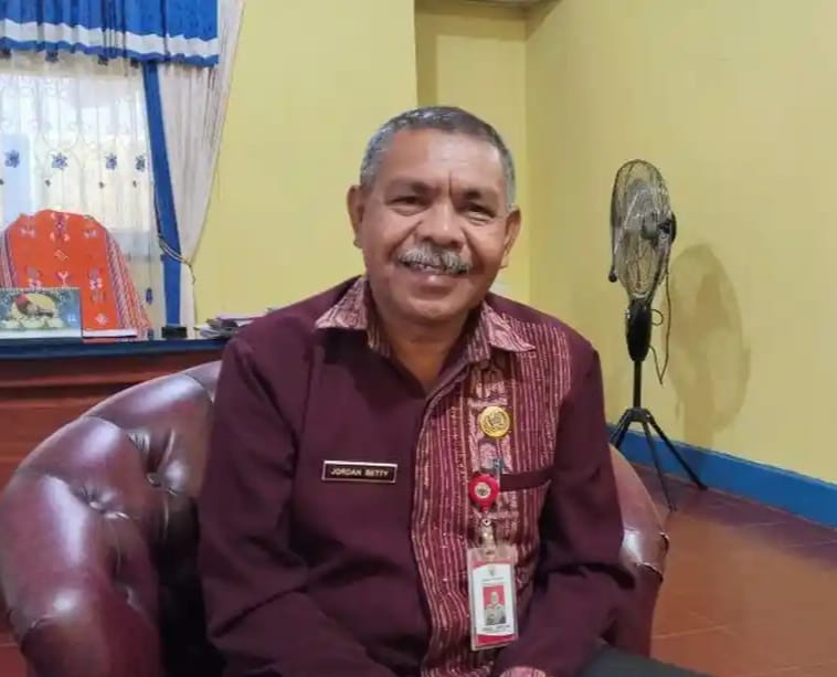 Warga Keluhkan Masalah Desil, Dinsos TTS Sigap Menyiapkan Loket Pengaduan