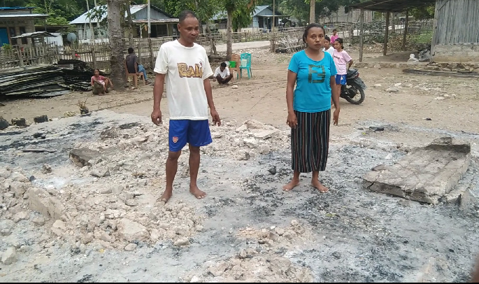 Rumah Masyarakat Desa Takarai Ludes Terbakar, Korban Butuh Uluran Tangan