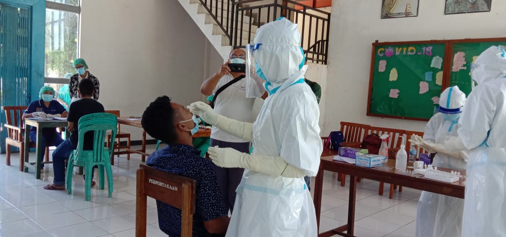 77 Pelajar SMAK BSB Maumere Terpapar Covid-19, KBM Untuk Sementara Dihentikan