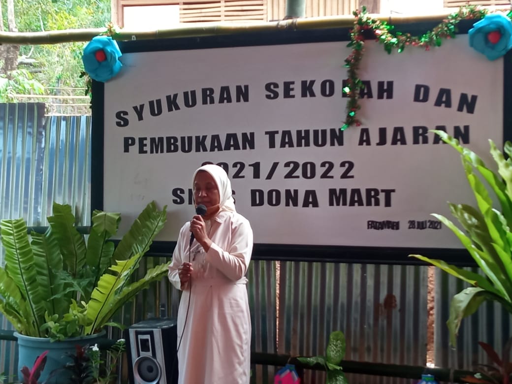 Hadir Karena Belas Kasih, SMPS Dona Mart Ende Harus Berakar Pada Adat dan Budaya Setempat