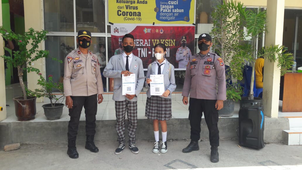 Dipantau Langsung Unicef, Polres Sikka Gelar Vaksinasi Bagi Siswa SMK Santa Mathilda